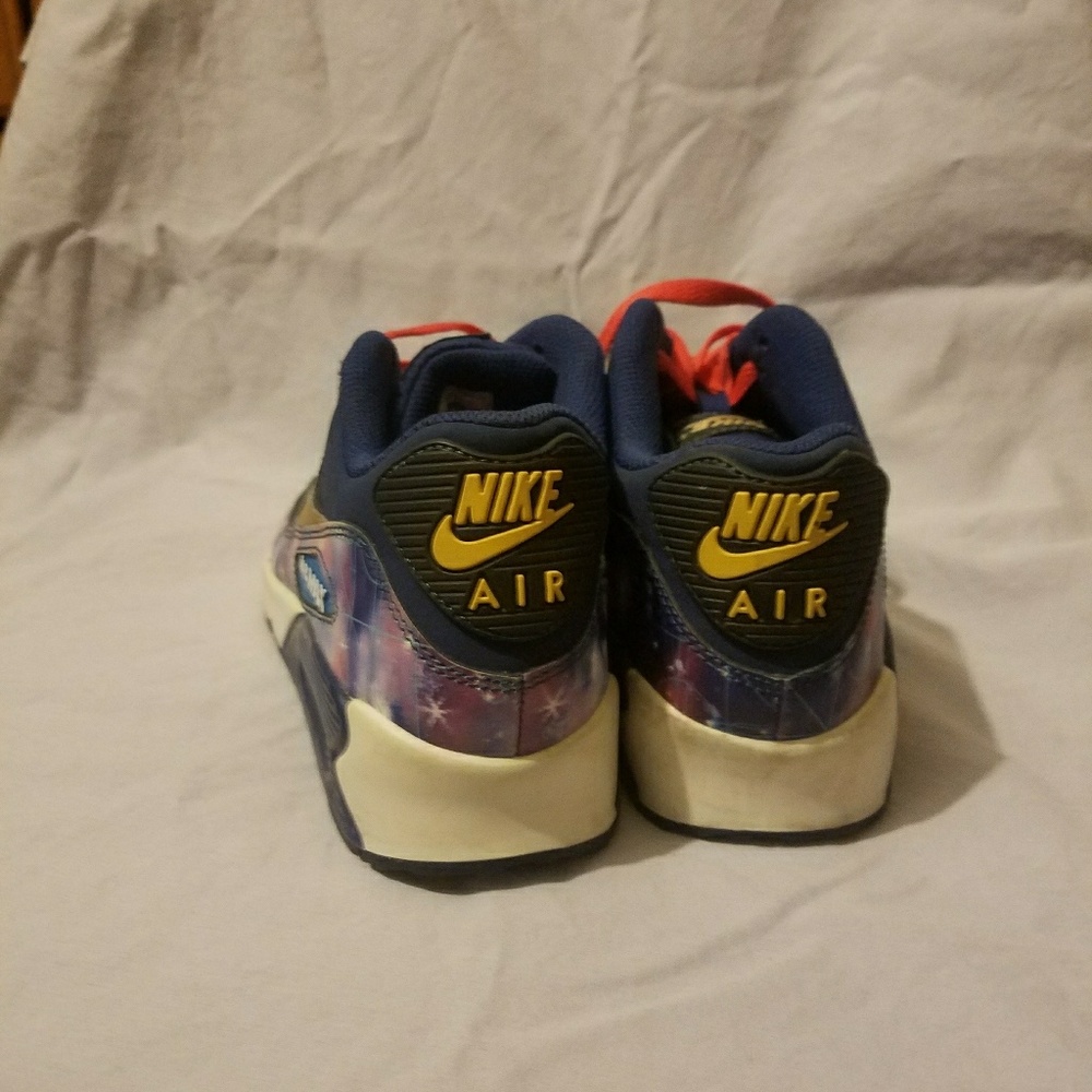 Shoes - Picture 3 of 3